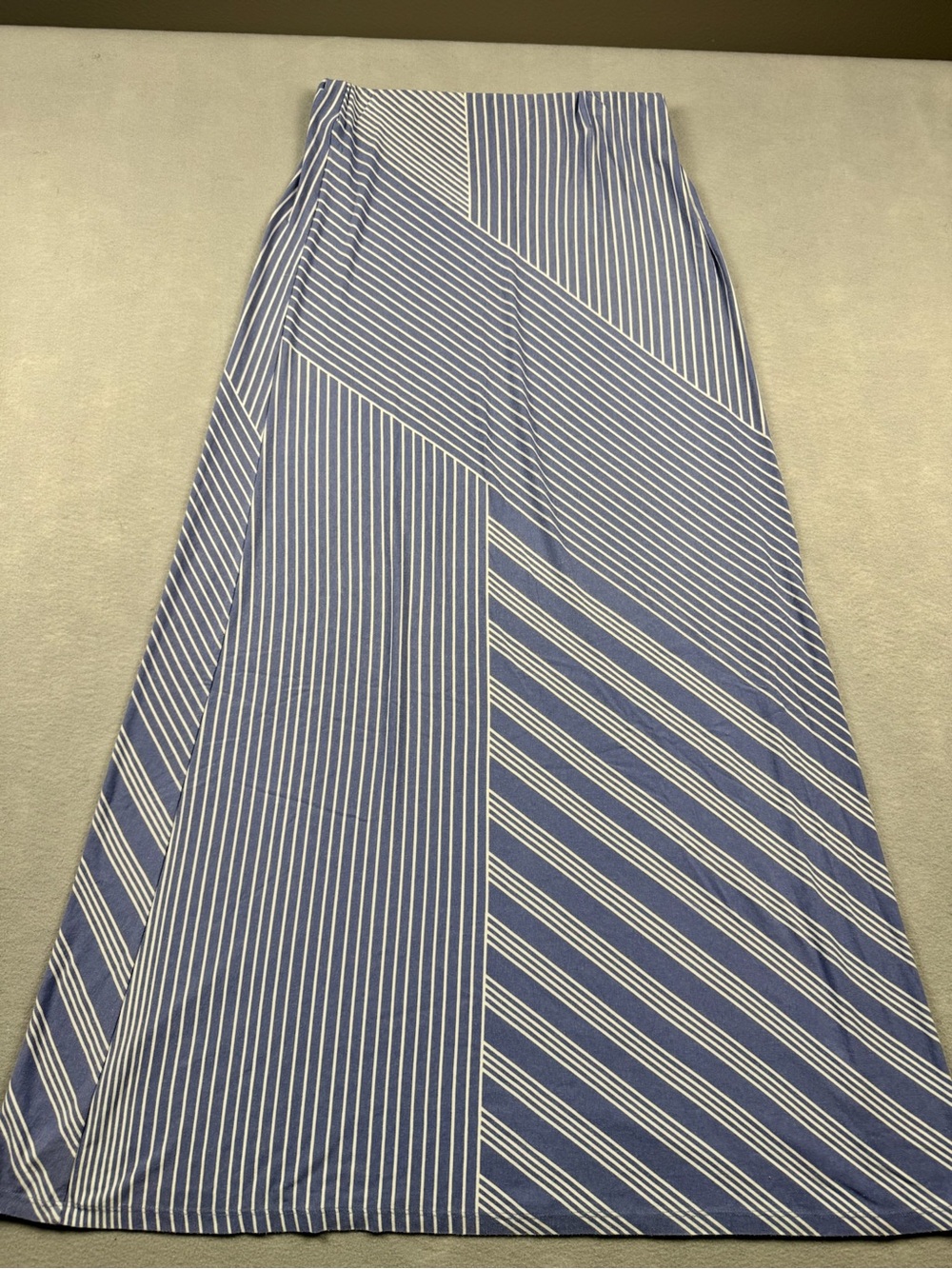 Tommy Bahama Casual Maxi Skirt XS Blue Ivory Stripes Diagonal Pull On Nautical